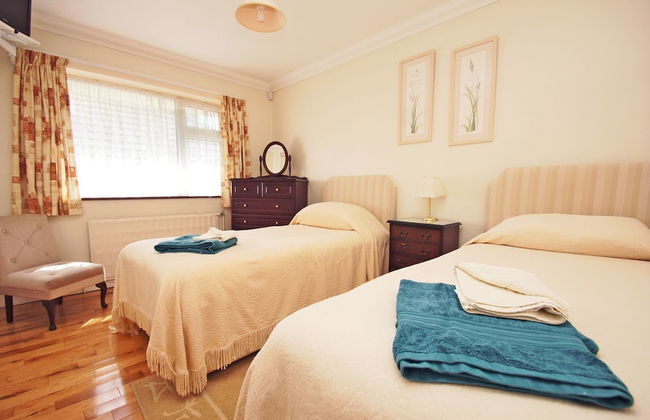 Dean Court Garden Parking by Brighton Holiday Lets - Foto 6