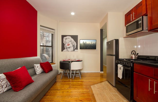 East Village 2 Bedroom Apartments - Foto 1