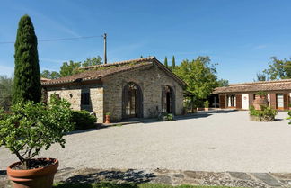 Foto 1 - Holiday Home in Cortona With Pool