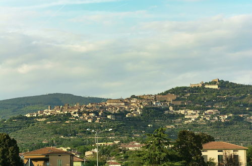 Photo 21 - Holiday Home in Cortona With Pool