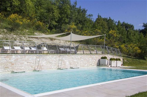 Photo 28 - Chic Villa in Acqualagna with Hot Tub in Pool & Private Garden