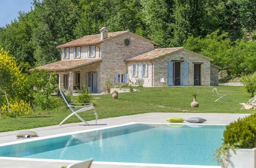 Photo 21 - Chic Villa in Acqualagna with Hot Tub in Pool & Private Garden