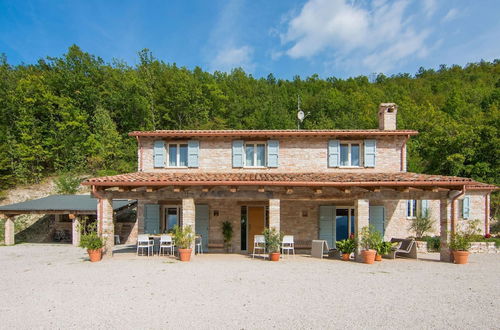 Photo 39 - Chic Villa in Acqualagna with Hot Tub in Pool & Private Garden