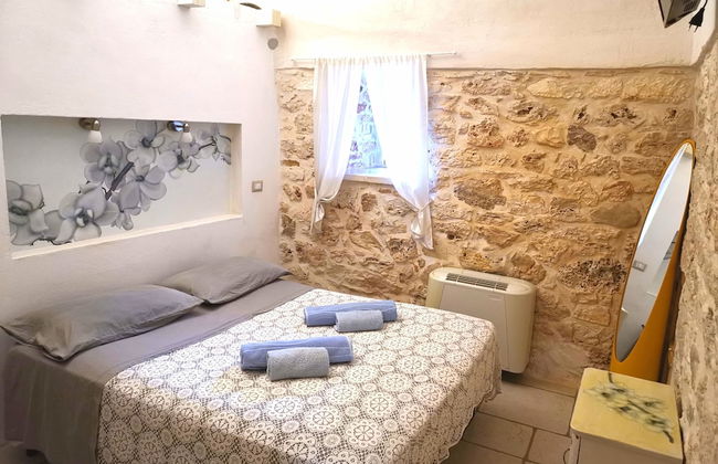 Trullo Madia with Shared Hot Tub in Nature - Foto 10