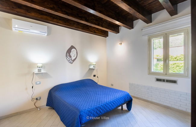 Villa Zora in Avola With 4 Bedrooms and 3 Bathrooms - Photo 5