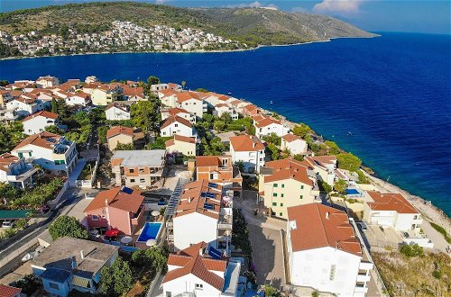 Foto 23 - Sea View Apartment in Okrug Gornji near Trogir Center