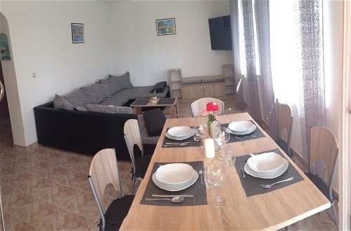 Photo 6 - Family Apartment with barbecue