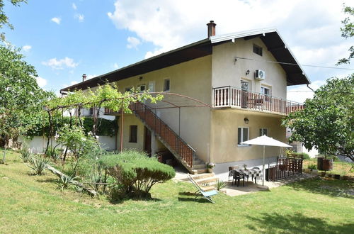 Photo 17 - Modern Apartment in Knin With Garden