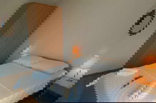 Foto 6 - Apartment in Knin With Garden