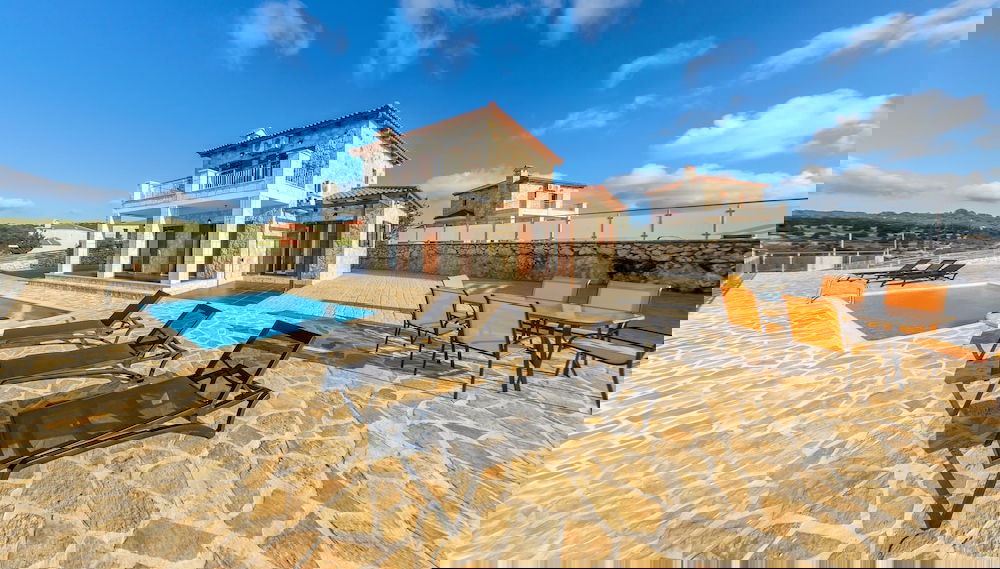 Primary image