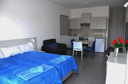 Photo 6 - Kaos Hotel Apartments