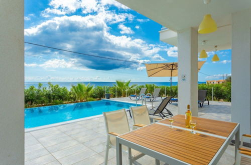 Photo 15 - Villa Seashell Large Private Pool Walk to Beach Sea Views A C Wifi Eco-friendly - 2641