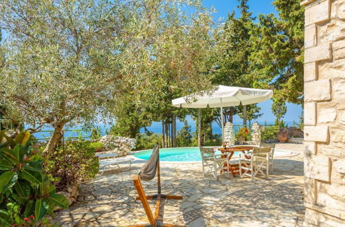 Foto 9 - Villa Gallini Large Private Pool Walk to Beach Sea Views A C Wifi - 979