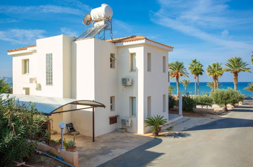 Photo 60 - Villa Seashore One Large Private Pool Walk to Beach Sea Views A C Wifi - 3150