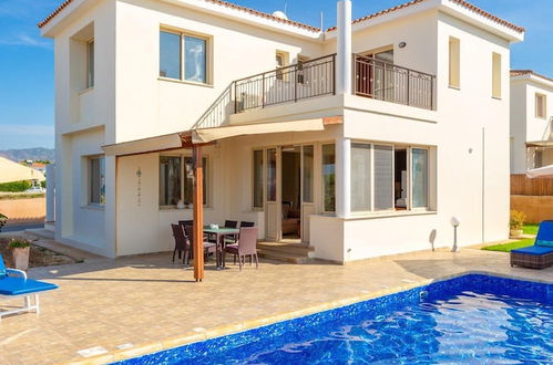 Photo 49 - Villa Seashore One Large Private Pool Walk to Beach Sea Views A C Wifi - 3150