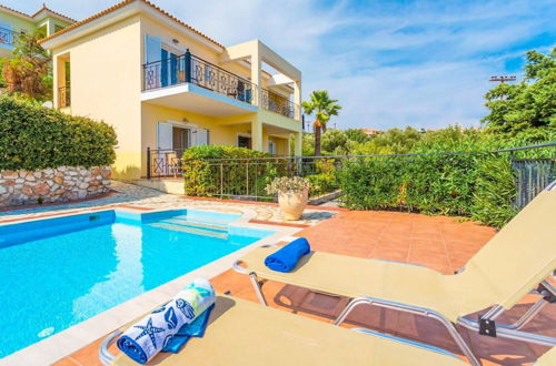 Foto 7 - Skala Villa Yellow Large Private Pool Walk to Beach Sea Views A C Wifi - 2826