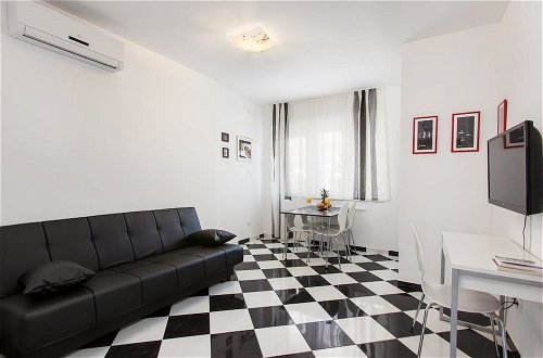 Photo 4 - Split Apartments with Hotel Service