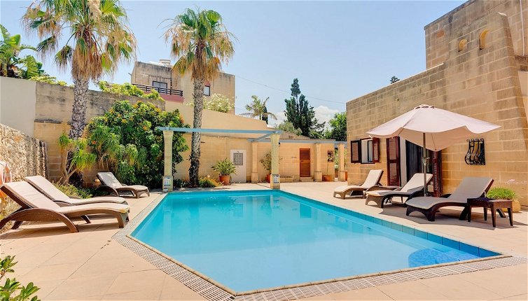 Foto 1 - Superlative 4 Bedroom Villa With Private Pool
