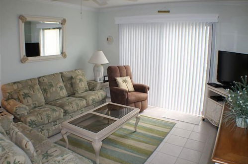 Foto 14 - Sleeps 6, Ocean View Condo, 4 Heated Pools - Summerhouse 232