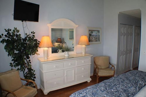 Photo 7 - Sleeps 6, Ocean View Condo, 4 Heated Pools - Summerhouse 232