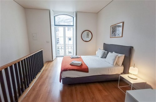Photo 6 - Fanqueiros Apartment