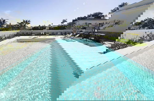 Photo 19 - Luxury Villa in Marsala With Pool and Private Garden and Near the Sea