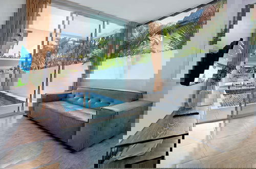 Foto 15 - Tropical Living in Modern Villa Lancelot