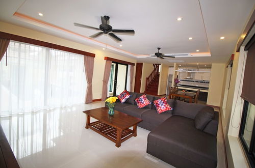 Photo 14 - Bang Saray Pool Villa by Pattaya Sunny Rentals