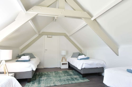 Photo 19 - Luxury Villa in Sint-Idesbald with Hot Tub