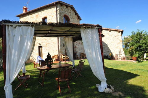 Photo 15 - Splendid Holiday Home in Rignano Sull'arno-fi With Garden