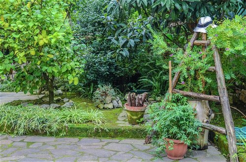 Photo 19 - Lavish Mansion in Sorrento With Garden