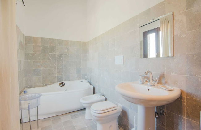 Scenic Apartment in Ascoli Piceno with Hot Tub - Foto 16