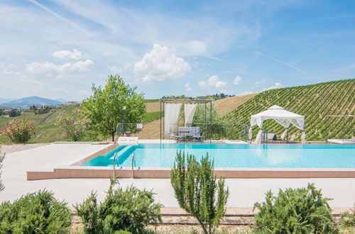 Photo 15 - Scenic Apartment in Ascoli Piceno with Hot Tub