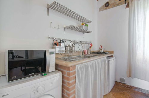 Foto 3 - Scenic Apartment in Ascoli Piceno with Hot Tub