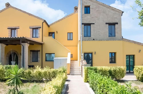 Photo 35 - Scenic Apartment in Ascoli Piceno with Hot Tub