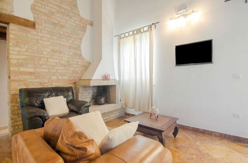 Foto 7 - Scenic Apartment in Ascoli Piceno with Hot Tub