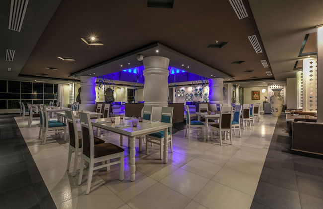 Generations Riviera Maya Family Resort Catamaran, Water Park, All & More Inclusive - Foto 39