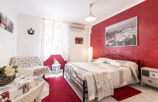 Photo 2 - Sisi Apartment