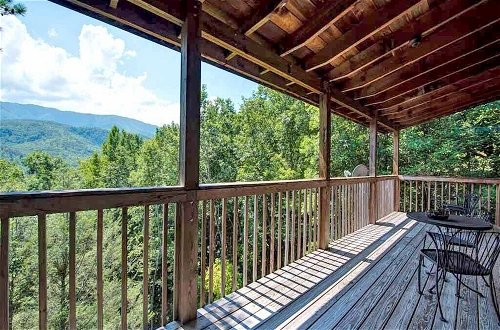 Photo 20 - Majestic View by Jackson Mountain Rentals