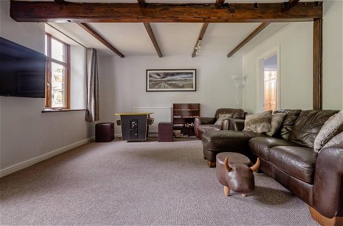 Photo 28 - Delightful 2 bed Flat in Old Mill-private Garden