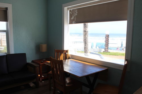 Photo 10 - Shoreline Suites & Cabana Cottages