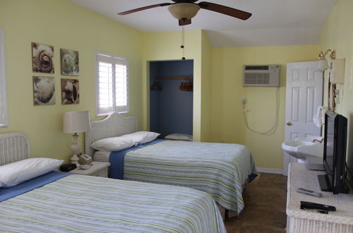 Photo 8 - Shoreline Suites & Cabana Cottages