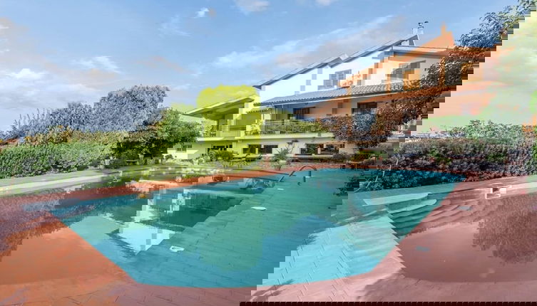 Foto 1 - Marvellous Holiday Home near Palermo with Pool & Garden