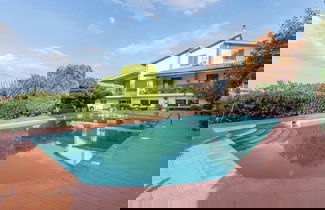 Foto 1 - Marvellous Holiday Home near Palermo with Pool & Garden