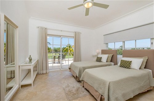 Photo 2 - Beautiful 5-bdr 2 Levels Villa for Rent in Punta Cana - Golf Front With Pool Jacuzzi Maid