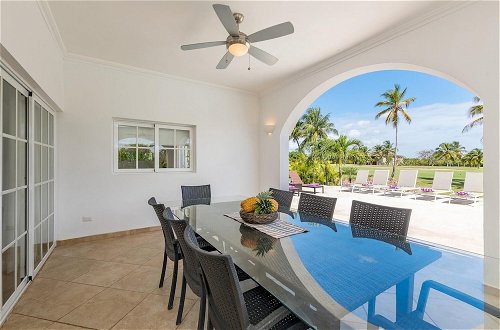 Photo 7 - Beautiful 5-bdr 2 Levels Villa for Rent in Punta Cana - Golf Front With Pool Jacuzzi Maid