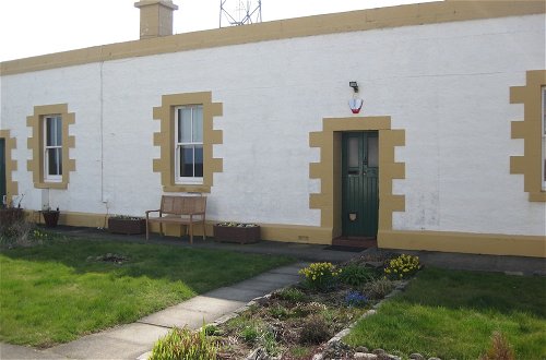 Photo 1 - Aberdeen Lighthouse Cottages