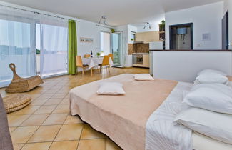 Photo 2 - Apartments Nina Hvar town