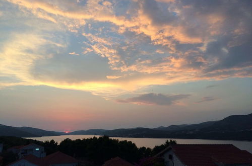 Photo 23 - Sea-view Apartment in Okrug Donji With Balcony