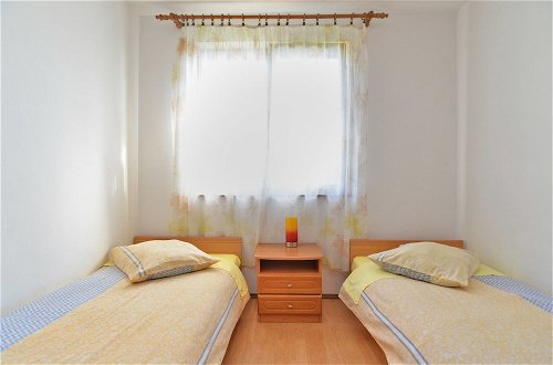 Photo 2 - Apartment 1098